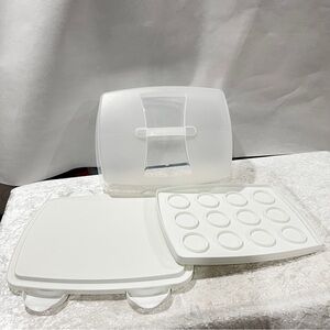 Wilton Ultimate 3-in-1 Cupcake Muffin Cake Caddy White Holder Hard Plastic